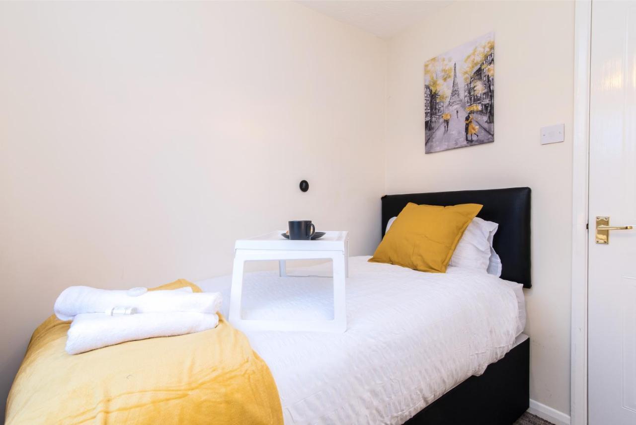 Coventry- Perchfoot 3 Bedroom Contractor And Pet-Friendly Spacious House By Sublime Stays Eksteriør bilde
